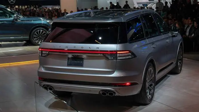 2020-lincoln-aviator.jpg