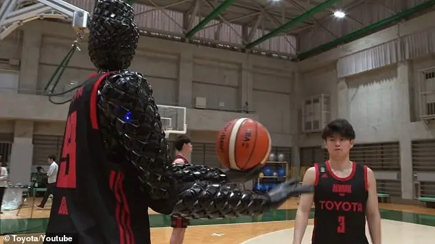 basketballrobott1.jpg