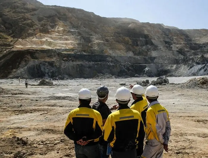 ثروت افسانه‌ای زیر پای ایرانیان | 3 معدن که اقتصاد کشور را متحول می‌کنند! 5