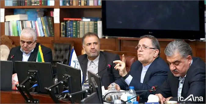 SEYFMAJLES.jpg