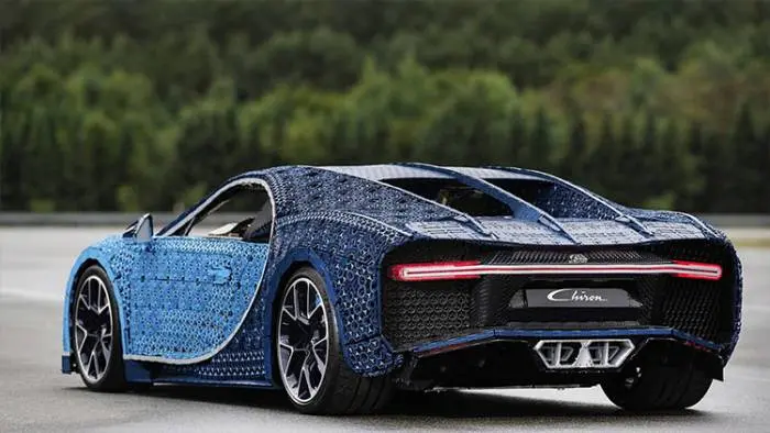BUGGATTI01.jpg