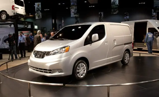 nissann2.jpg