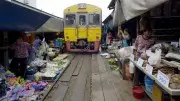 Maeklong-Railway-Market-nearby-Bangkok
