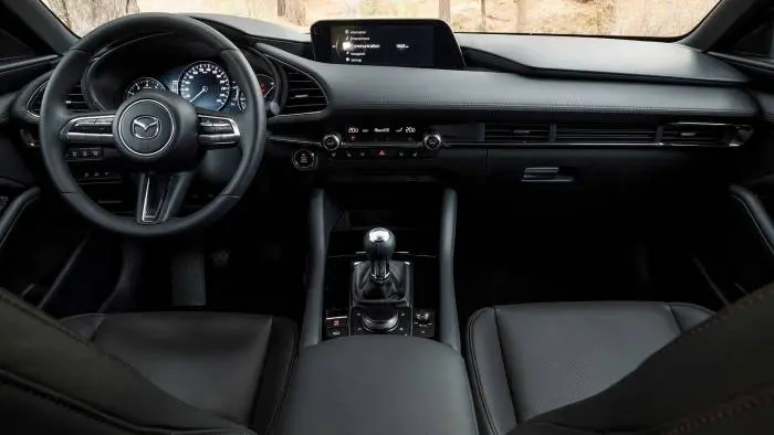 mazda3-8.jpg