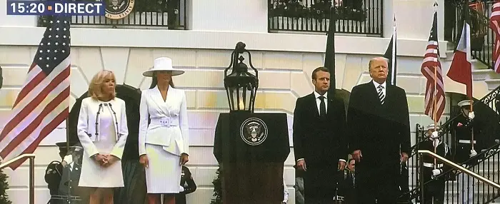 macron5.jpg