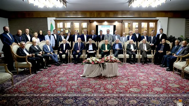 هم اندیشی پیشکسوتان صنعت؛ اولویت با سرمایه گذاری و تعامل جهانی 2