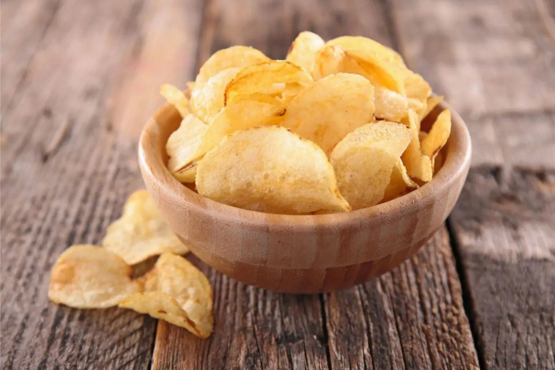 قیمت چیپس به 300 هزار تومان نزدیک شد + جدول 2