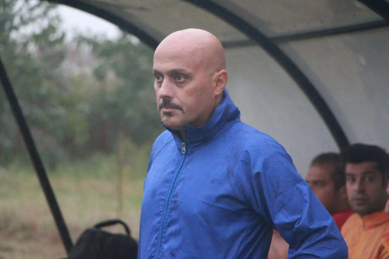 چینی-استقلال