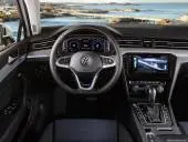 Volkswagen-PassatGTE-2020-1024-06