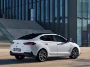 Hyundai-i30FastbackNLine-2019-1024-08