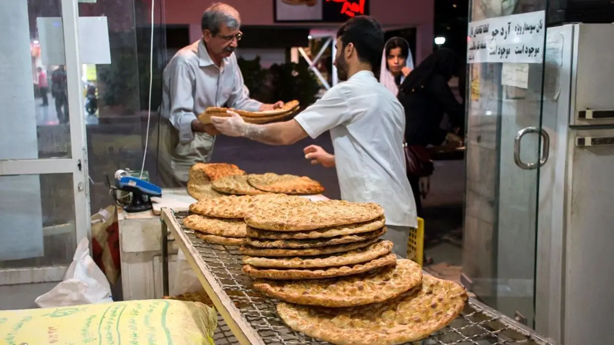 گرانی نان هم به گردن کارگران افتاد 2