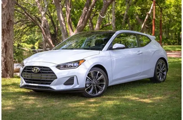 HYUNDAIVELOSTER.jpg