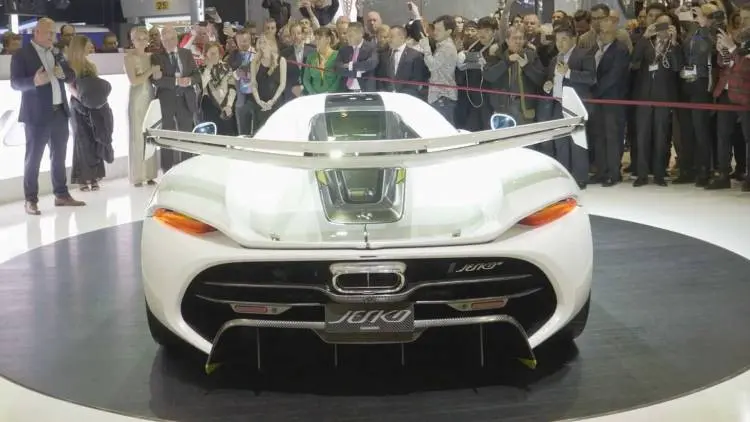 genevacarshow2.jpg