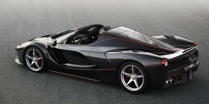ferrarilaferraraperta.jpg