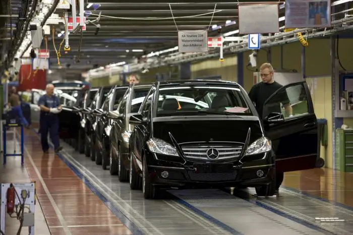 mercedesbenz.jpg