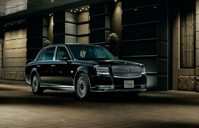 toyota-century-1.jpg