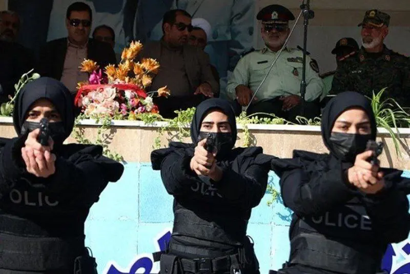 زنان پلیس