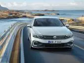 Volkswagen-PassatGTE-2020-1024-05