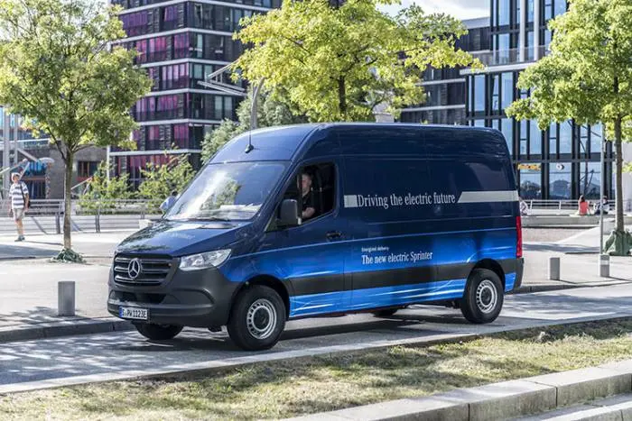 van2.jpg