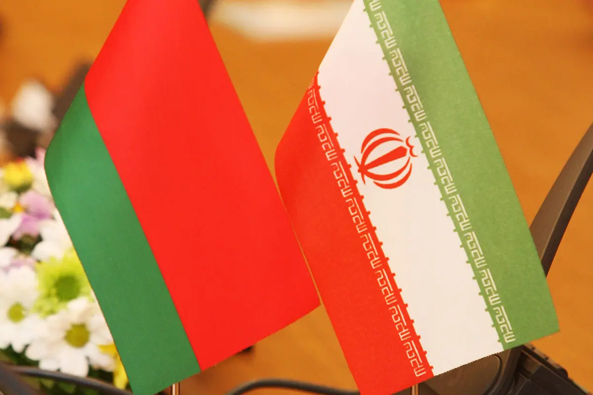 ایران به همسایه روسیه دست دوستی داد 3