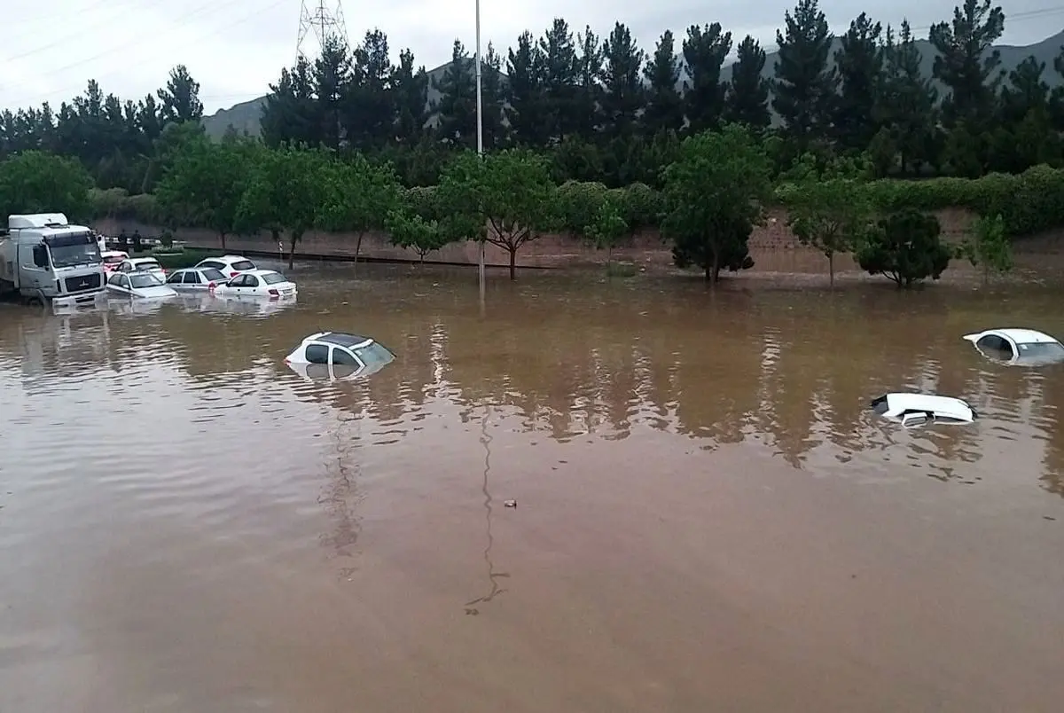 آخرین وضعیت سیل در مشهد / تصاویر آخرالزمانی از آسمان خراسان رضوی را مشاهده کنید 2