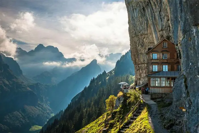 hotel.jpg