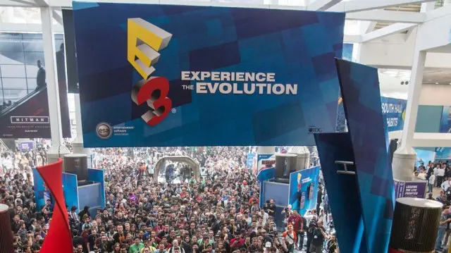 E32018NUM11.jpg