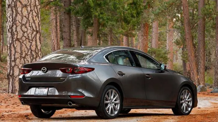 mazda3-2.jpg