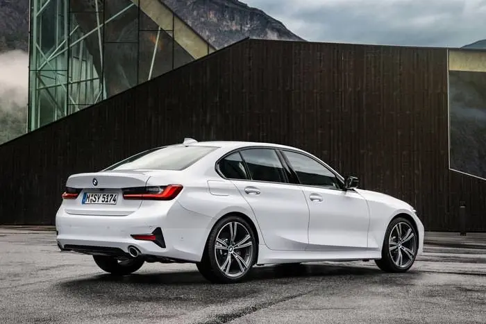 bmw_35.jpg