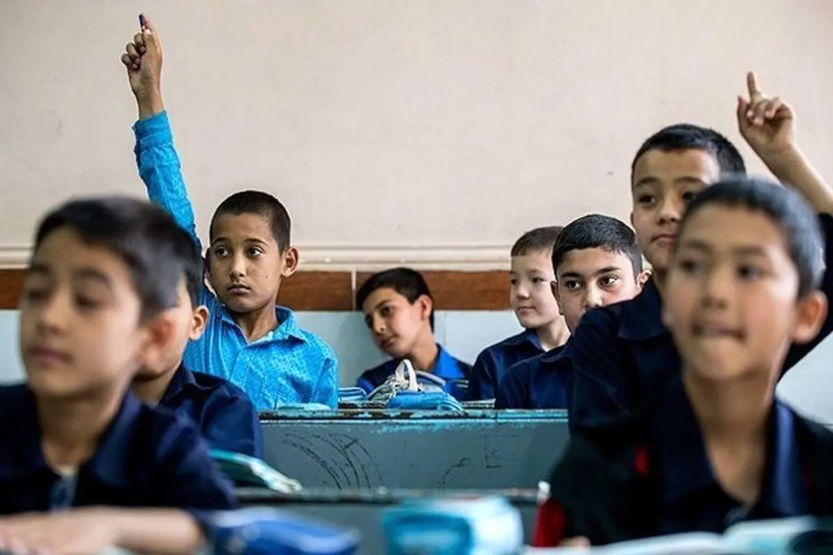 دانش-اموزان-مهاجر-افغانستان
