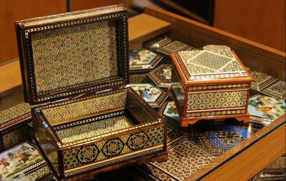 اصفهان در اقتصاد کشور معجزه کرد | معرفی پرفروش ترین صنایع دستی ایران 4