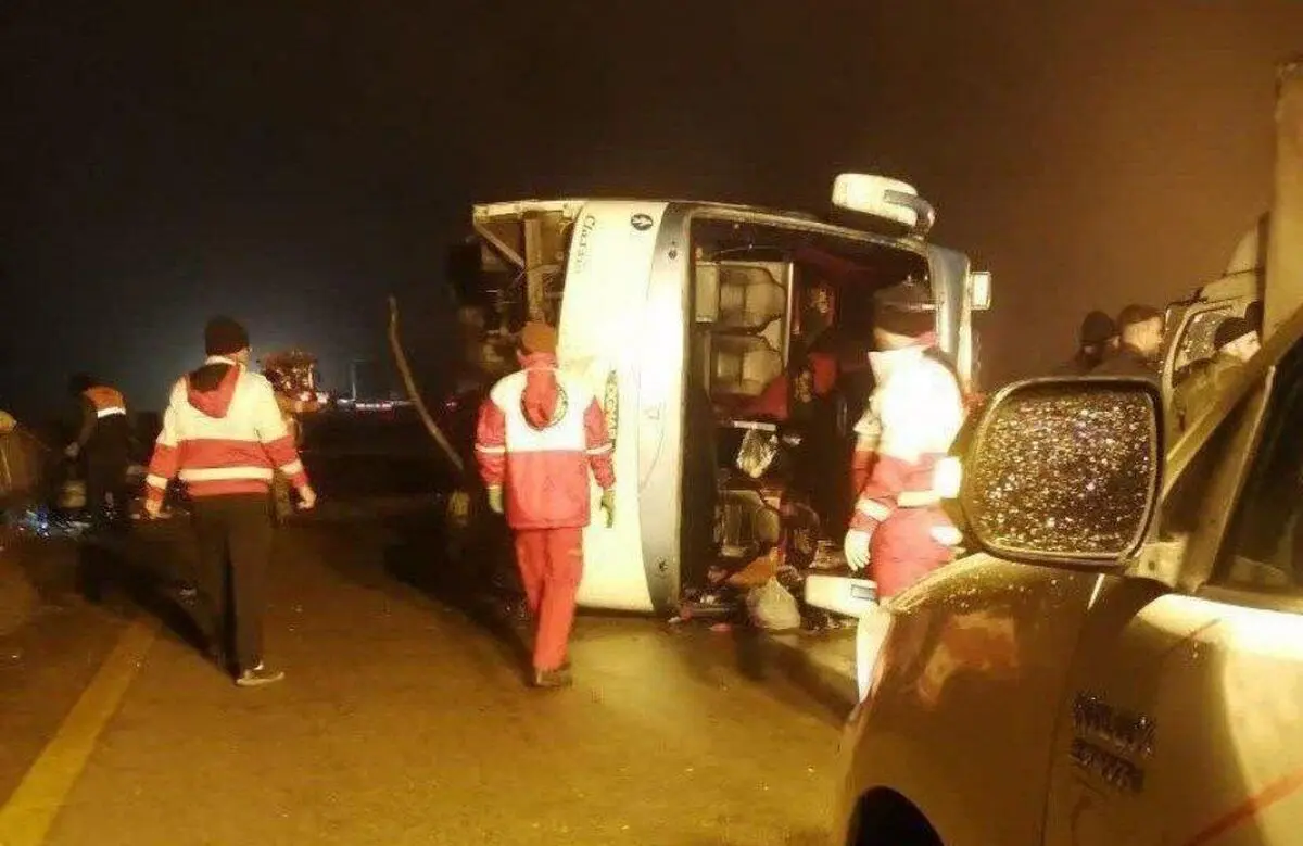 واژگونی مرگبار اتوبوس در جاده شوش به اهواز | تلفات حادثه چقدر بود؟ 2