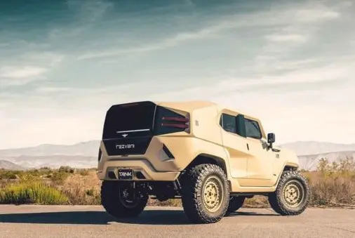 rezvani01.jpg