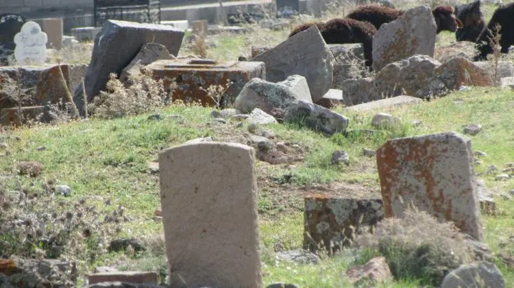 aramestan03.jpg