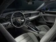 Porsche-911Carrera4S-2019-1024-29