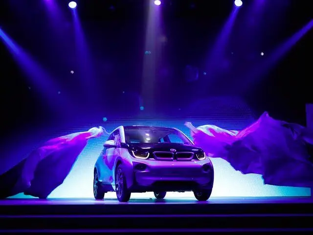 bmwi5.jpg