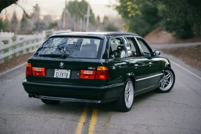 bmw042203.jpg