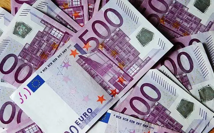 ریزش قیمت یورو در معاملات امروز