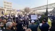 تجمع اعتراضی معلمان تهرانی مقابل مجلس + فیلم