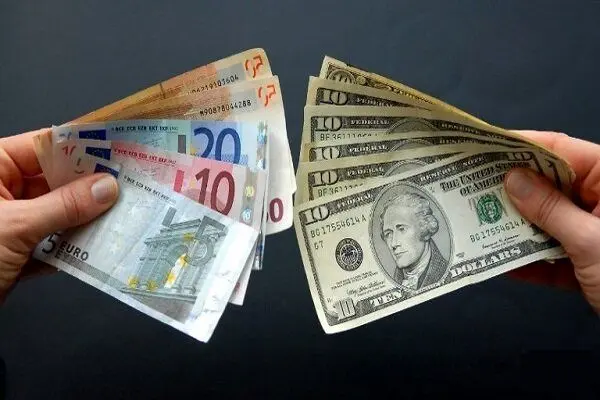 اعلام قیمت رسمی دلار و ۴۶ ارز دیگر