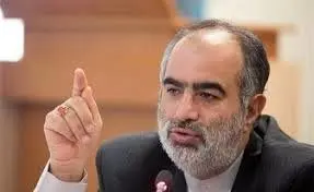 انتقاد حسام الدین آشنا از رئیسی
