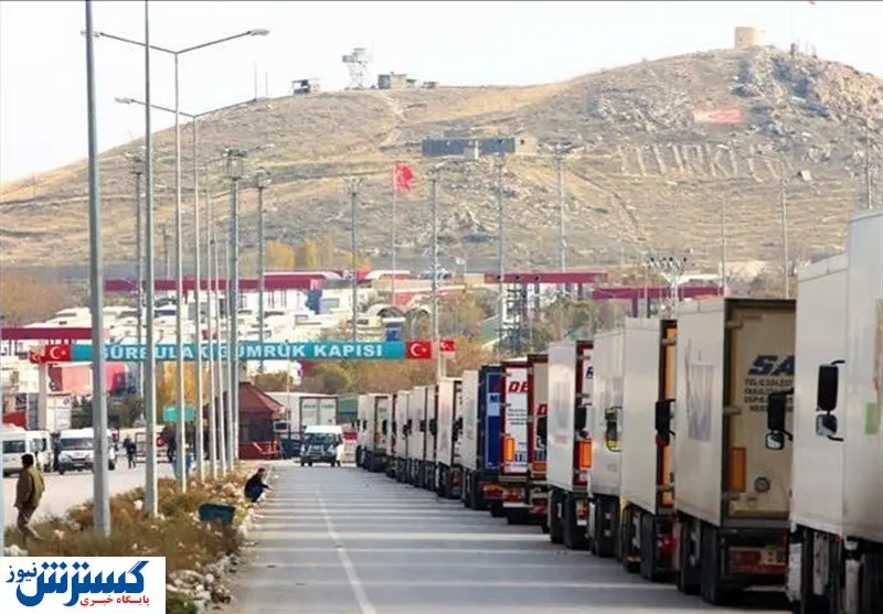 جزییات صف چند کیلومتری کامیون ها در مرز بازرگان