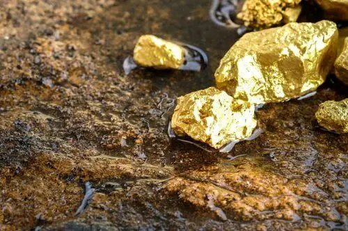 صدور گواهی کشف بزرگترین معدن طلای ایران
