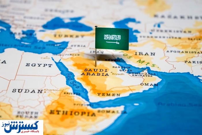 رقیب سنتی ایران در خلیج فارس پول پارو می‌کند