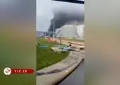 انفجار در بزرگترین پالایشگاه نفت اندونزی/ منطقه تخلیه شد+ فیلم