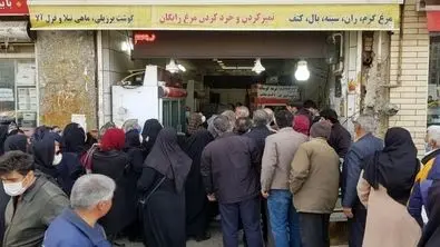مردم برای خرید گوشت صف کشیدند