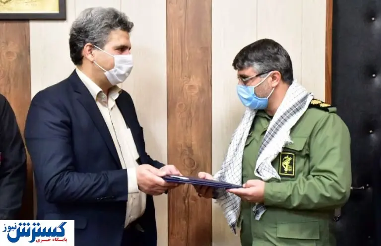 تقدیر رئیس بسیج کارگران از مدیر سنگ آهن فلات مرکزی