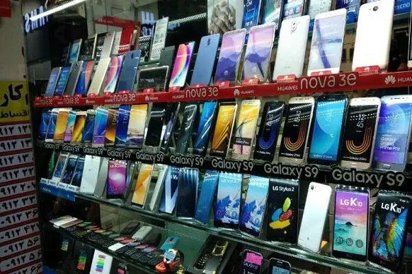 قیمت انواع گوشی‌‌ تلفن در بازار / جدول