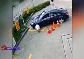 سرقت سه‌باره از یک خودرو در کمال خونسردی! + فیلم