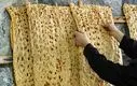 کارگران برای خرید ۷ نان سنگک آماده شوند!